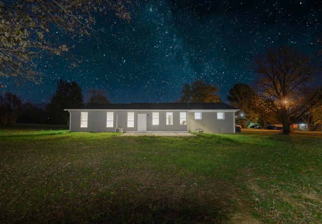 122 Parker Rd, Shelbyville, TN 37160
