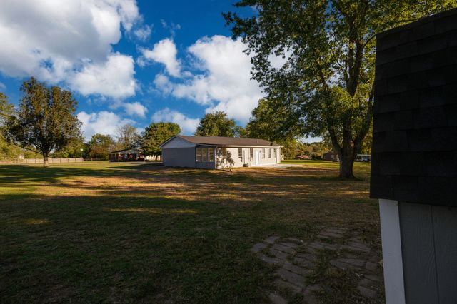 122 Parker Rd, Shelbyville, TN 37160