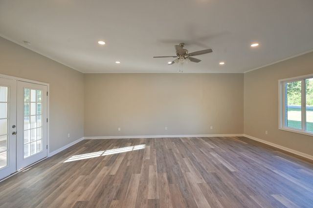 122 Parker Rd, Shelbyville, TN 37160