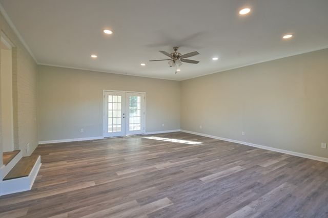 122 Parker Rd, Shelbyville, TN 37160