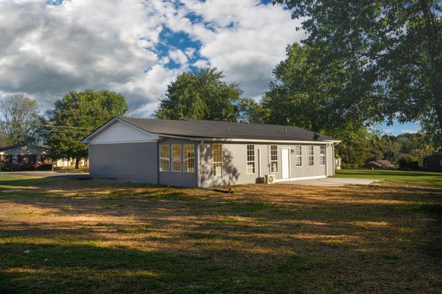 122 Parker Rd, Shelbyville, TN 37160