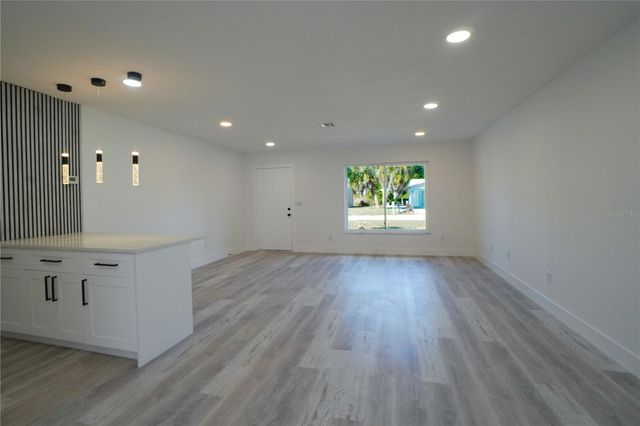 1461 ROYAL ROAD, Venice, FL 34293