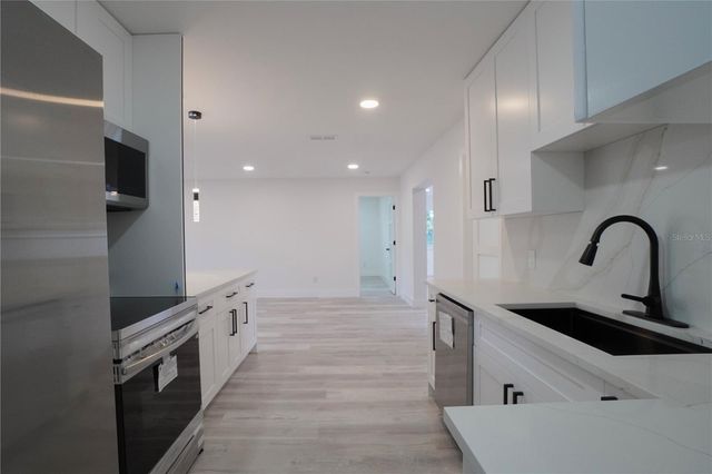 1461 ROYAL ROAD, Venice, FL 34293