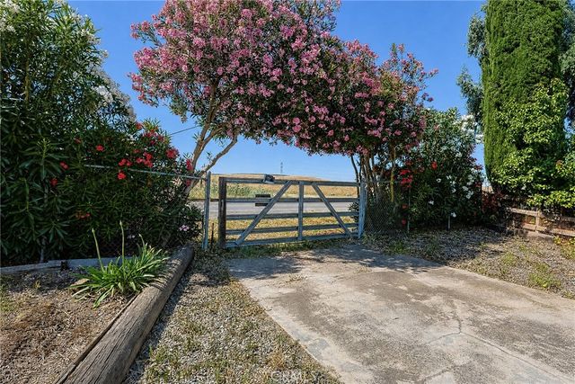 3519 Oakdale Road, Winton, CA 95388