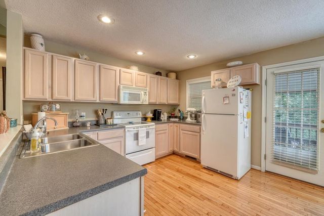 2532 Hunter Road, Hiawassee, GA 30546