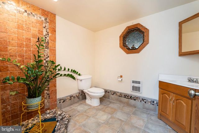 2806 HARPERS FERRY RD, Sharpsburg, MD 21782