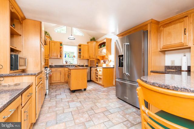 2806 HARPERS FERRY RD, Sharpsburg, MD 21782