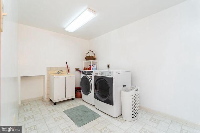 2806 HARPERS FERRY RD, Sharpsburg, MD 21782
