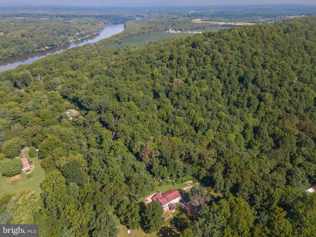 2806 HARPERS FERRY RD, Sharpsburg, MD 21782