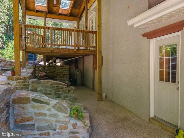 2806 HARPERS FERRY RD, Sharpsburg, MD 21782