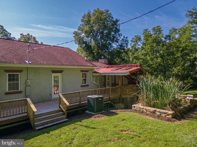 2806 HARPERS FERRY RD, Sharpsburg, MD 21782