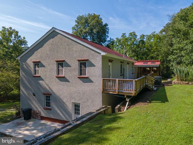 2806 HARPERS FERRY RD, Sharpsburg, MD 21782