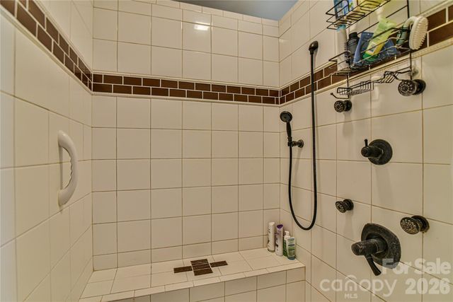 518 Forest Ridge Drive, Mars Hill, NC 28754
