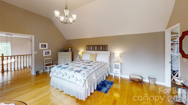 518 Forest Ridge Drive, Mars Hill, NC 28754