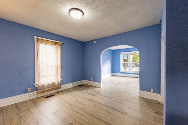 2318 Gideon Avenue, Zion, IL 60099