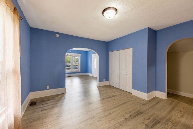 2318 Gideon Avenue, Zion, IL 60099