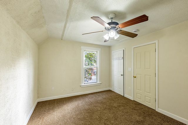 2318 Gideon Avenue, Zion, IL 60099