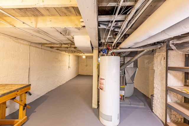 2318 Gideon Avenue, Zion, IL 60099