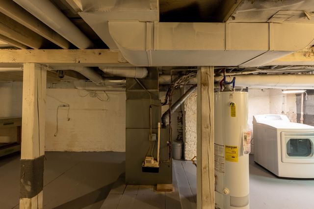 2318 Gideon Avenue, Zion, IL 60099