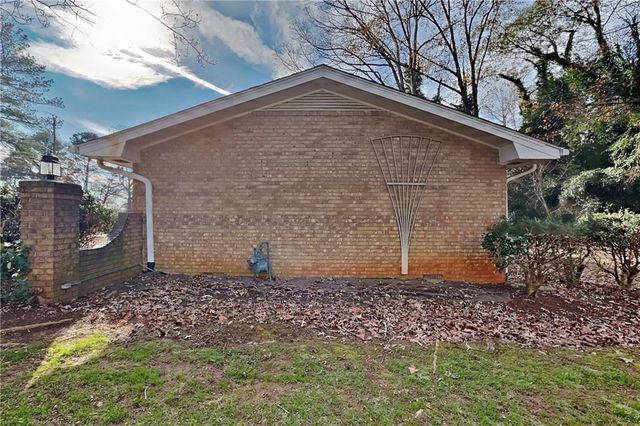 4197 Wellington Hills Lane, Snellville, GA 30039