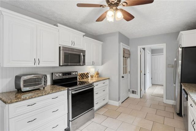 870 Springtime Drive, Lawrenceville, GA 30043