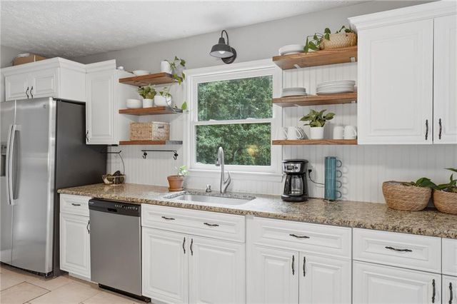 870 Springtime Drive, Lawrenceville, GA 30043
