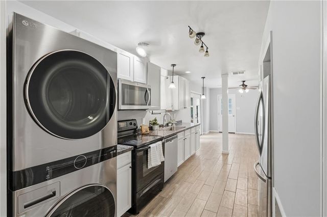 870 Springtime Drive, Lawrenceville, GA 30043