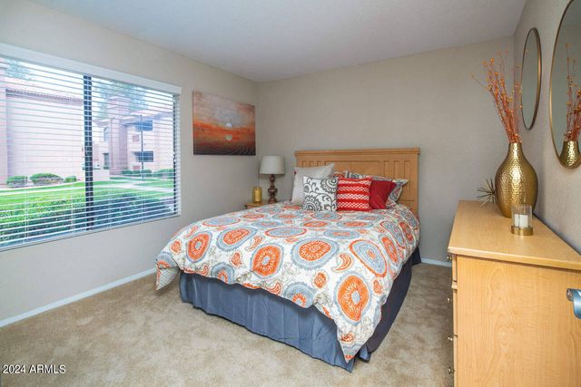 242 S BECK Avenue 1, Tempe, AZ 85281