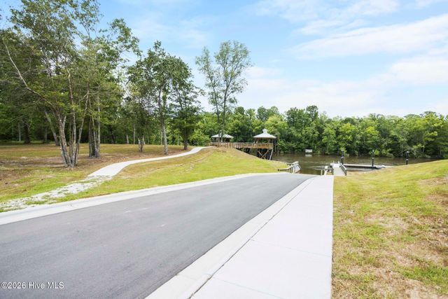 3710 Friendly Orange Court NE, Leland, NC 28451
