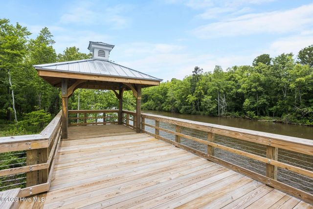 3710 Friendly Orange Court NE, Leland, NC 28451