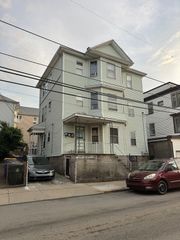 327 William Street, Fall River, MA 02721