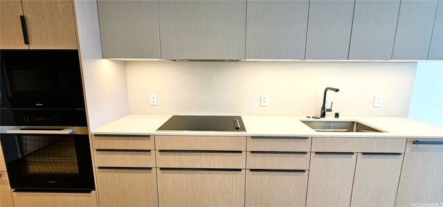 333 Ward Avenue 3905, Honolulu, HI 96814