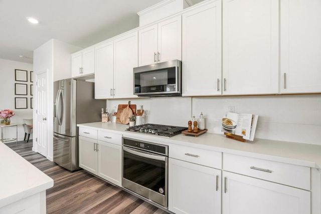 1363 Rossano Way, Salinas, CA 93905