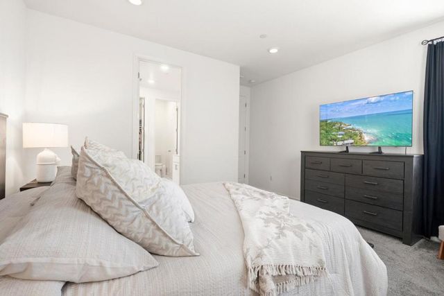 1363 Rossano Way, Salinas, CA 93905