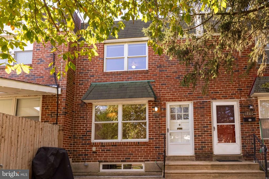222 E PARK AVE, AMBLER, PA 19002 — photo 2