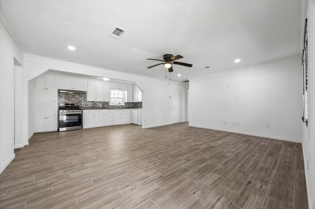 609 Avenue M, South Houston, TX 77587