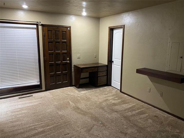 2023 N 9th Street, Purcell, OK 73080