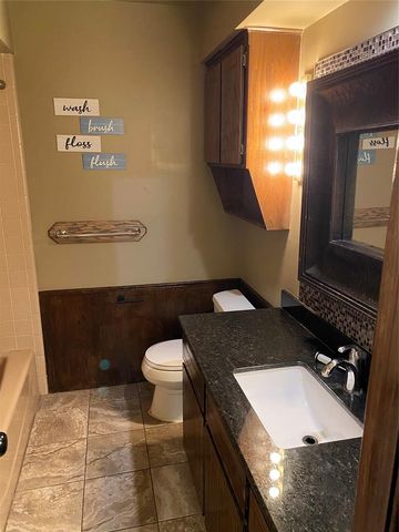 2023 N 9th Street, Purcell, OK 73080