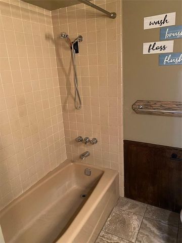 2023 N 9th Street, Purcell, OK 73080