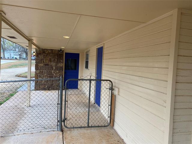 2023 N 9th Street, Purcell, OK 73080