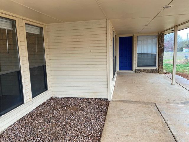 2023 N 9th Street, Purcell, OK 73080
