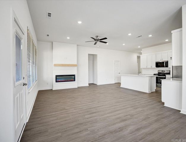 623 Riley Lane, Maumelle, AR 72113