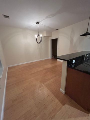 180 Warren 180, Needham, MA 02492