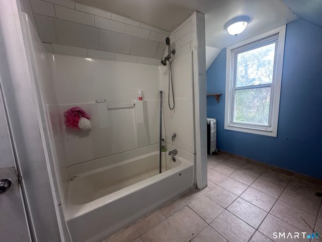 94-96 Burnside Avenue, East Hartford, CT 06108