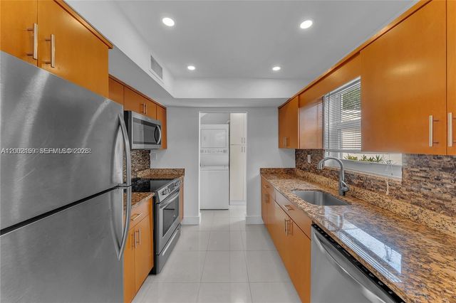 247 Bird Rd -, Coral Gables, FL 33146