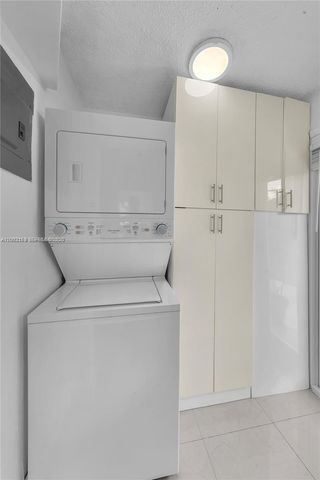 247 Bird Rd -, Coral Gables, FL 33146