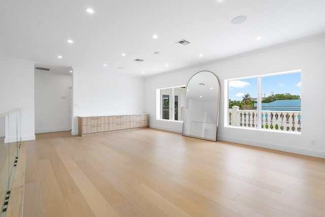 1366 SW 4th Court, Boca Raton, FL 33432