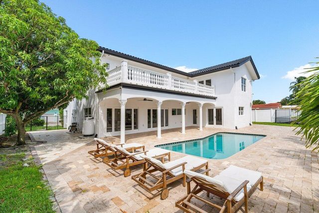1366 SW 4th Court, Boca Raton, FL 33432