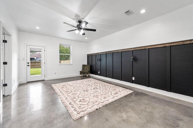 14215 3rd Street, Santa Fe, TX 77517