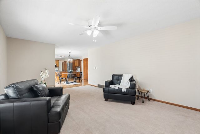 4105 Majestic Court NE, Cedar Rapids, IA 52411